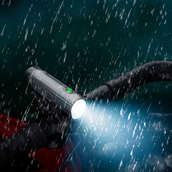 велофара Fenix BC21R V3.0